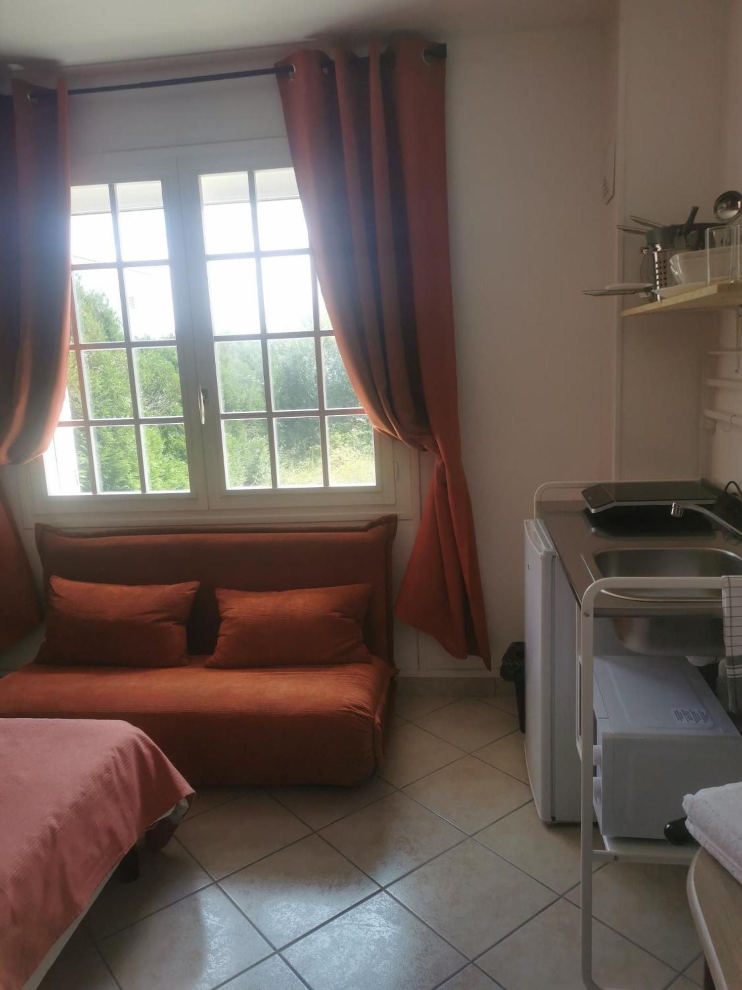 Appartement 4 , Disneyland - Parking Gratuit - Maison Des Platanes Meaux Exterior foto